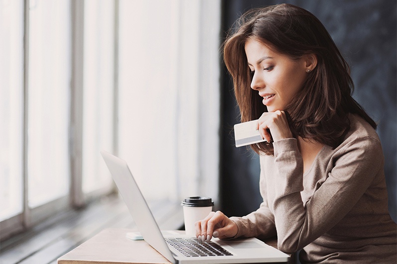 women making an online purchase